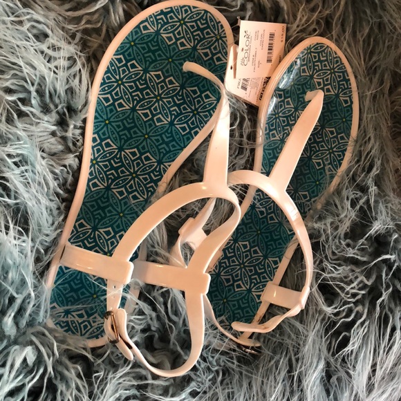 All For Color Shoes - T Strap Sandals